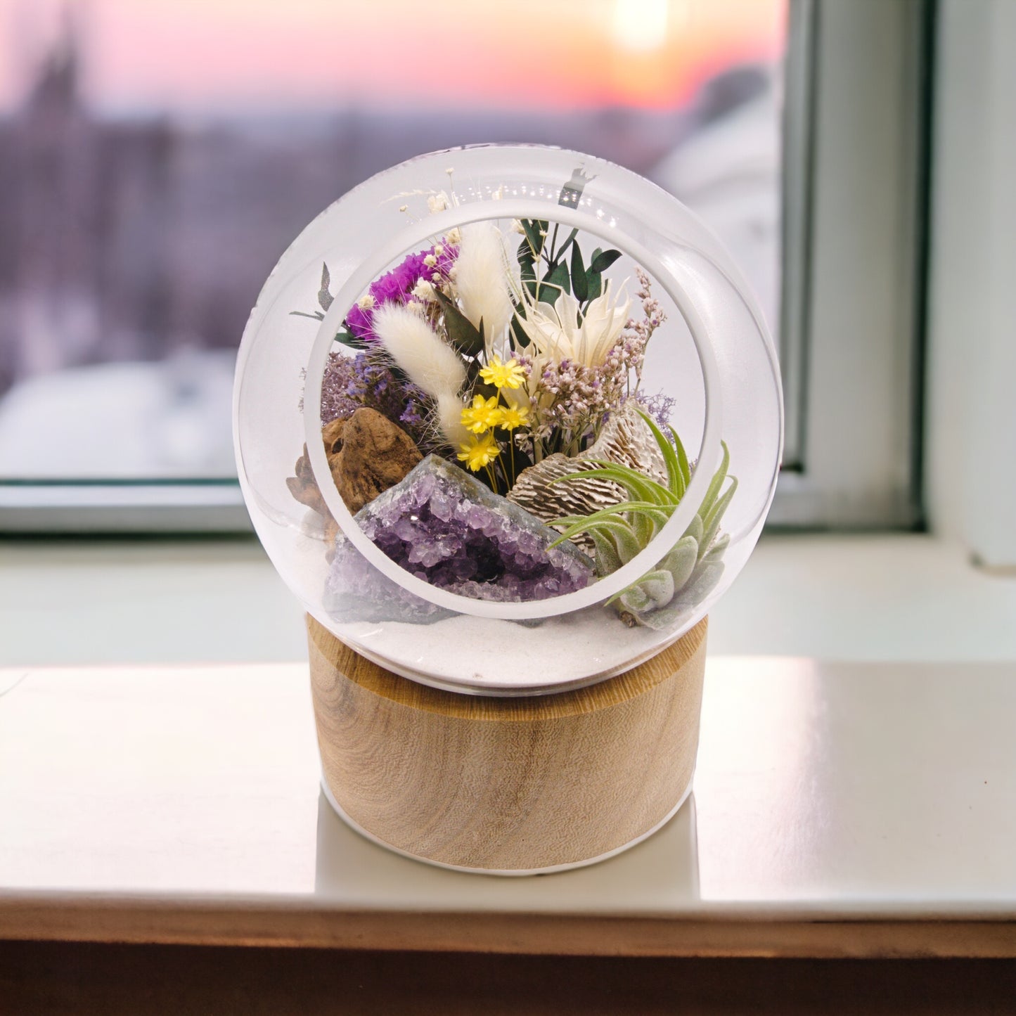 Bubble Terrarium with base - Amethyst
